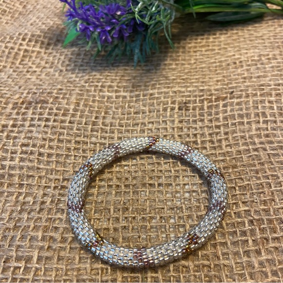 Sashka glass beaded bracelet - Picture 2 of 4